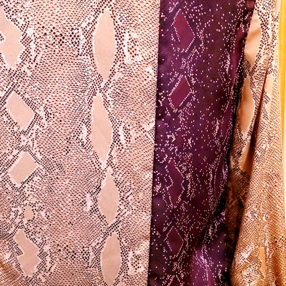 Nice button down top sz Small - Picture 9 of 11